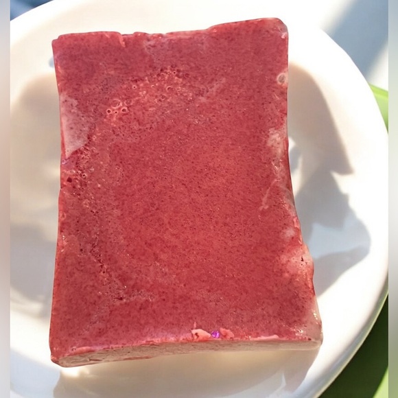 Cherry lavender scent 3D roses handmade soap 2x3in 4oz donkey milk & shea butter - Picture 3 of 3